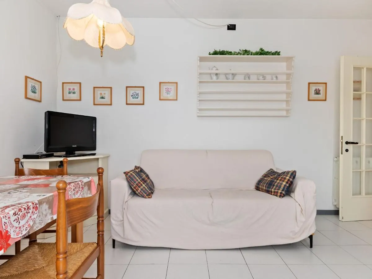 Belvilla By Oyo Casara Elle Otto Lazise 0*,  Italy